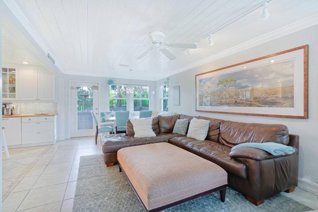 Large Private Home With Swimspa 100 Steps From Beach St. Pete Beach Exteriér fotografie